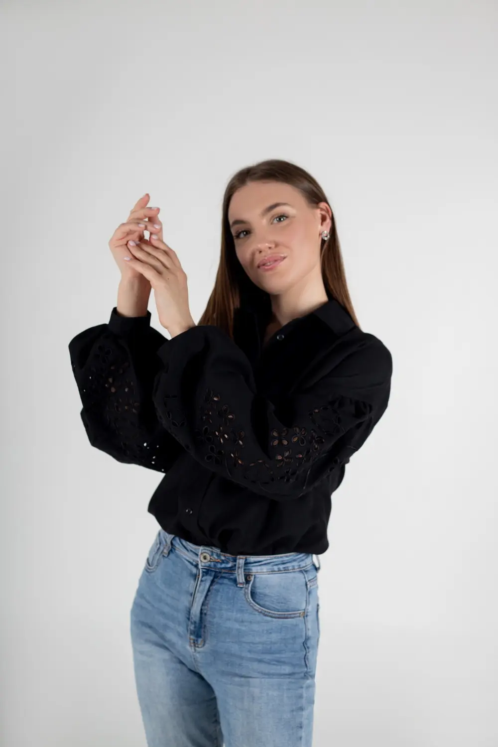 Pattern 3120 embroidered blouse for women