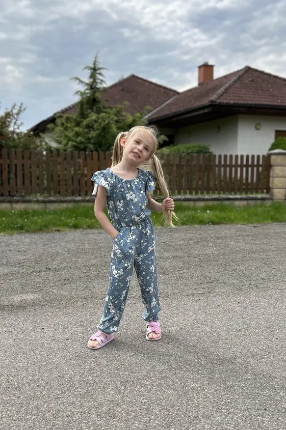 Wykrój 174 kombinezon dziewczęcy